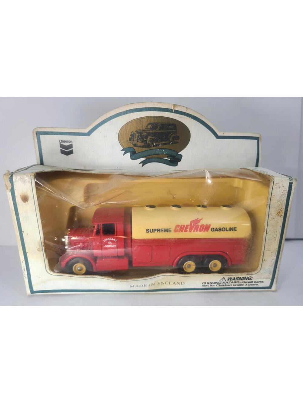Chevron Commemorative Collection Die Cut Model 1937 6Wheel Refined Oil Truck Vtg